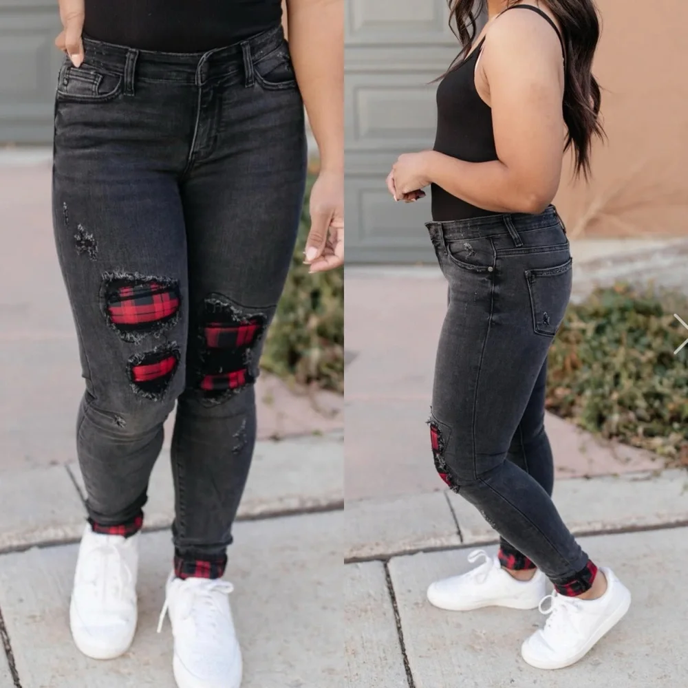 Judy Blue Buffalo Plaid Peek-A-Boo High Rise Skinny Jeans Charcoal Grey Black